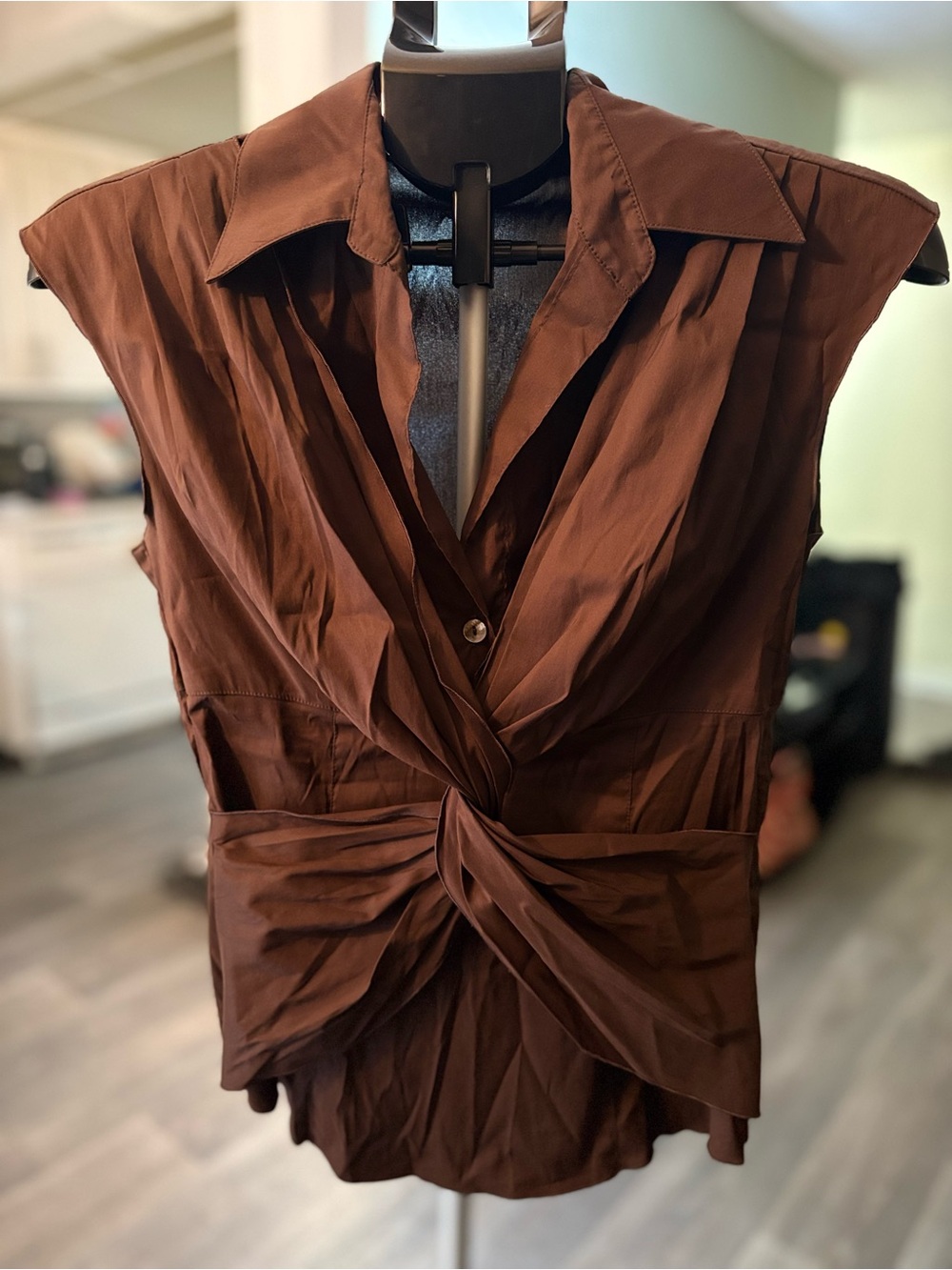 Trina Turk Brown Sleeveless Twist-Front Collared Dress